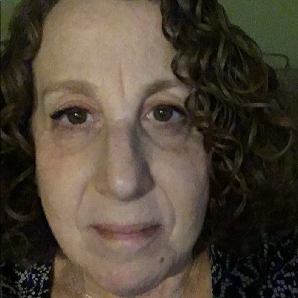 Meet your Posher, Valerie
